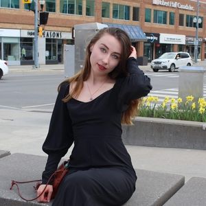 Meet your Posher, Alenka